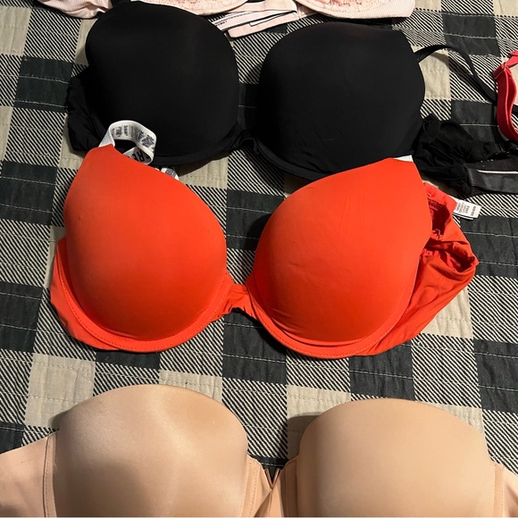 Victoria’s Secret Bras — As Bundle or Separate - Picture 2 of 8